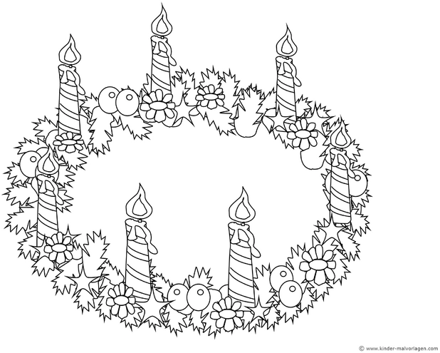 adventskranz-mit-kerzen-und-blumen