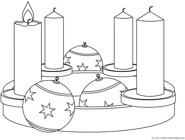 adventskranz-mit-kerzen-und-kugeln