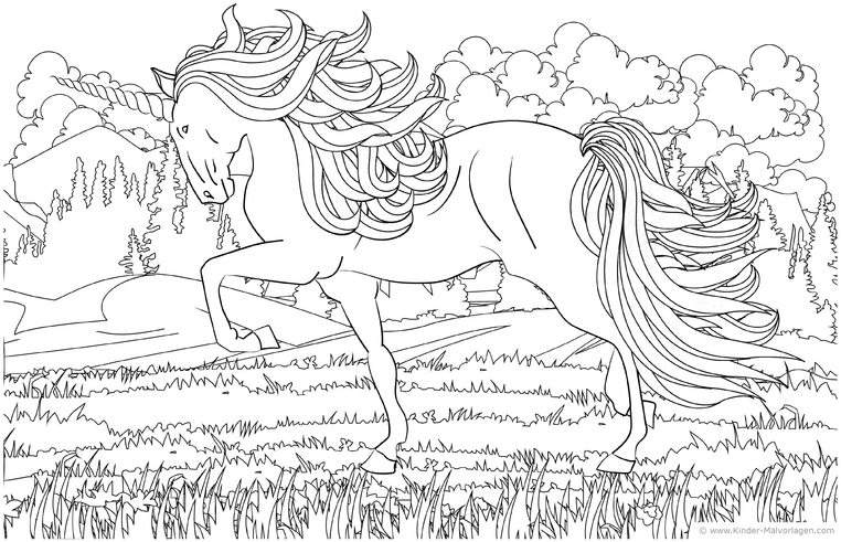 einhorn-in-traumland-mit-baeumen-und-wolken