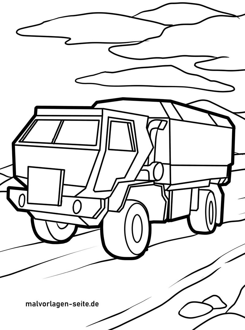 militaerfahrzeug-auf-strasse